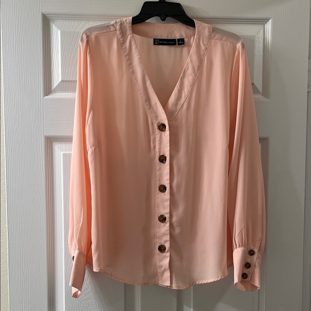 New York & Company Light Pink Button-Up Blouse